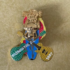 Hard Rock Cafe 2007 Washington D.C. Dragon pin